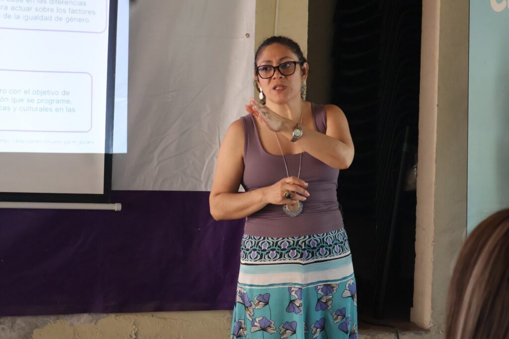 Capacita IMM en género, prevención de la violencia y lenguaje incluyente y no sexista a funcionariado de la CEARV 2 1000195941