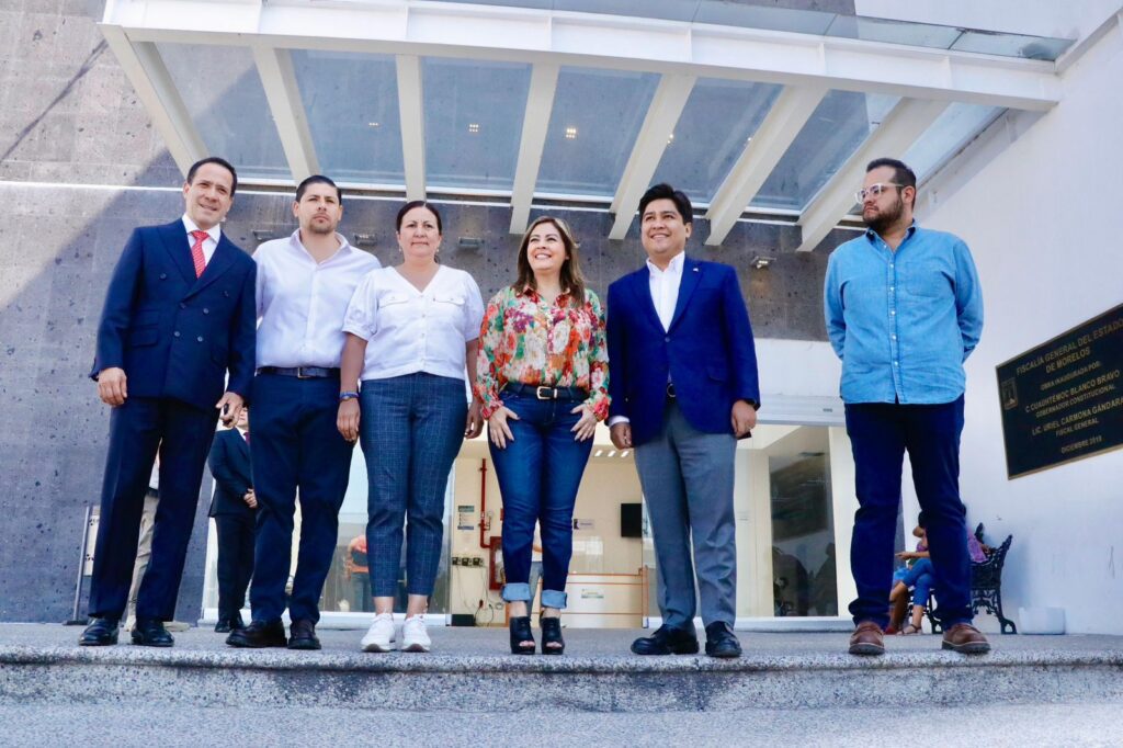 Pide Lucy Meza a diputados negarle la licencia a Cuauhtémoc Blanco y cerrarle el paso a Mónica Boggio. 1 LUC Y BANDA