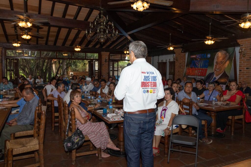 Con Urióstegui habrá mejoras en la educación de Cuernavaca 3 1000257435