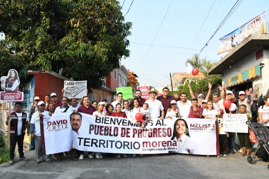 Combatiremos la deserción escolar apoyando a estudiantes de nivel básico con útiles escolares: David Ortiz 6 1000267410