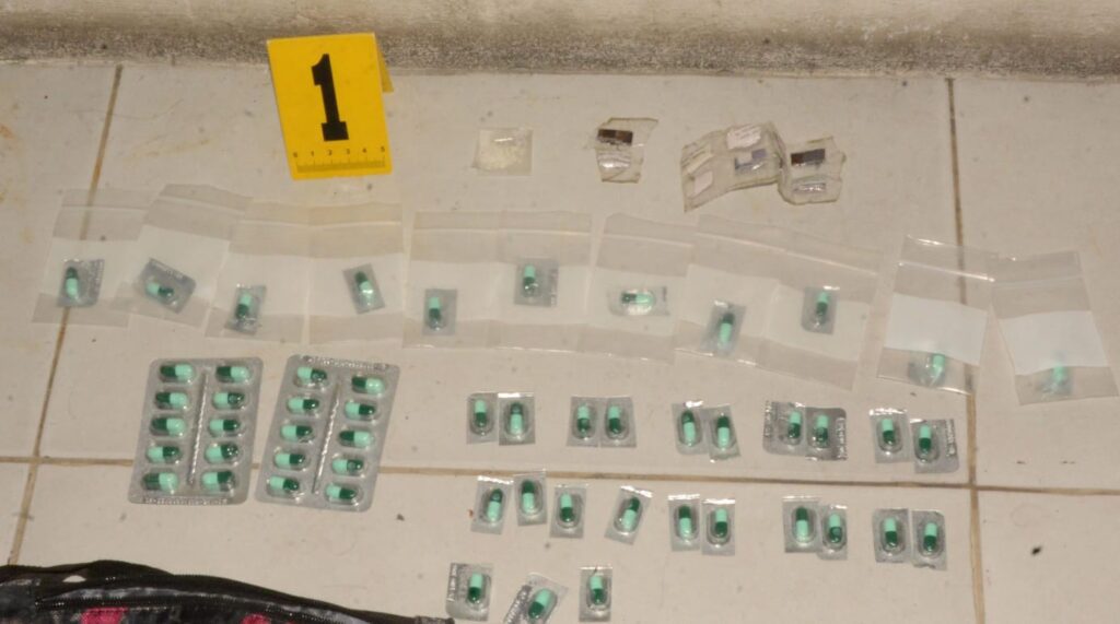 En cateo FGR asegura droga en Morelos 1 1000281561