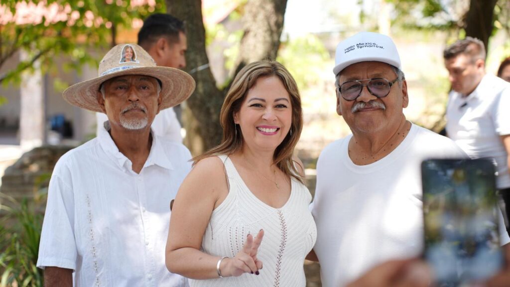 Javier Orihuela, fundador de Morena, se suma a Lucy Meza 3 1000281826