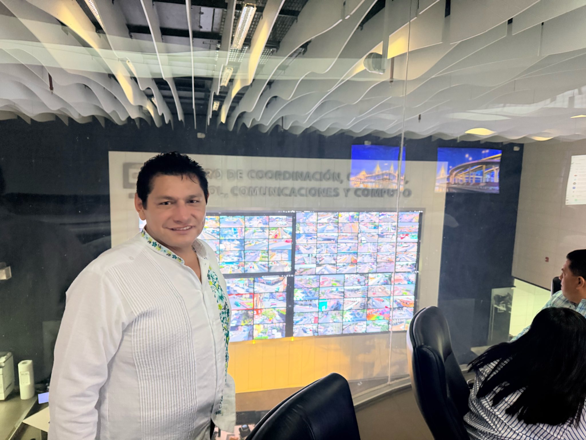 ALCALDE DE CUAUTLA FORTALECE COORDINACIÓN EN SEGURIDAD CON EL C5 MORELOS