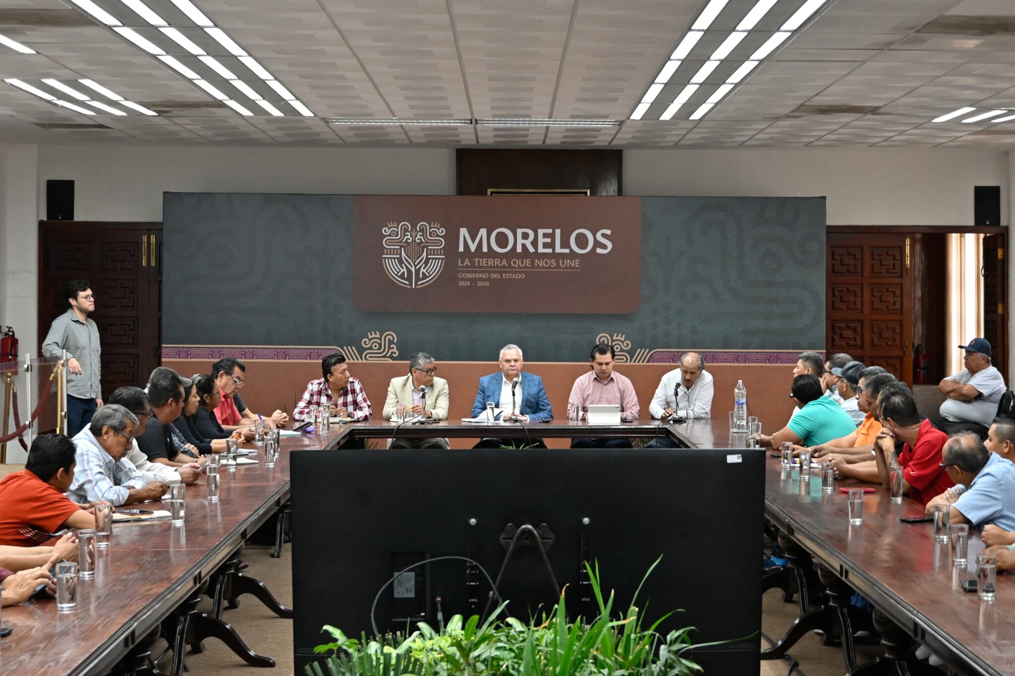 Reafirma Gobierno de Morelos compromiso con la modernización del transporte y diálogo abierto con líderes del sector 1 FF 1