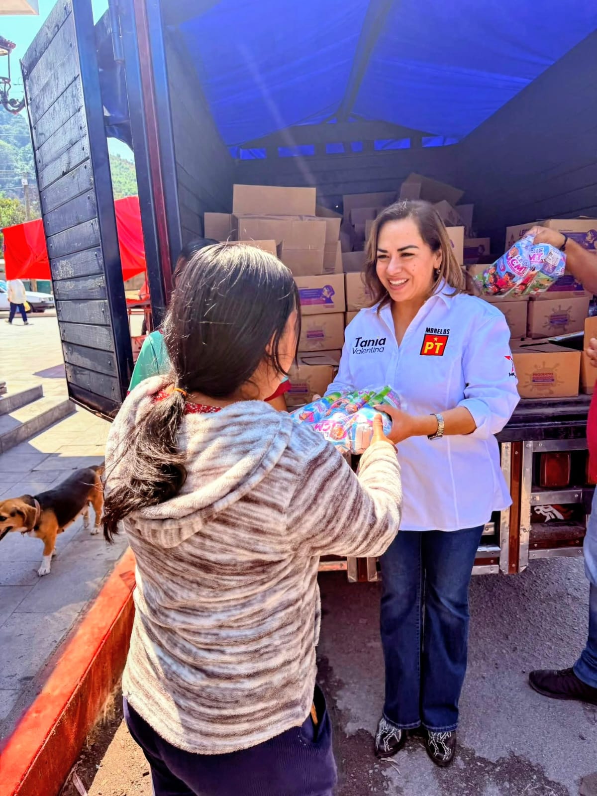Diputada Tania Valentina acerca programas sociales a comunidades de Ocuituco