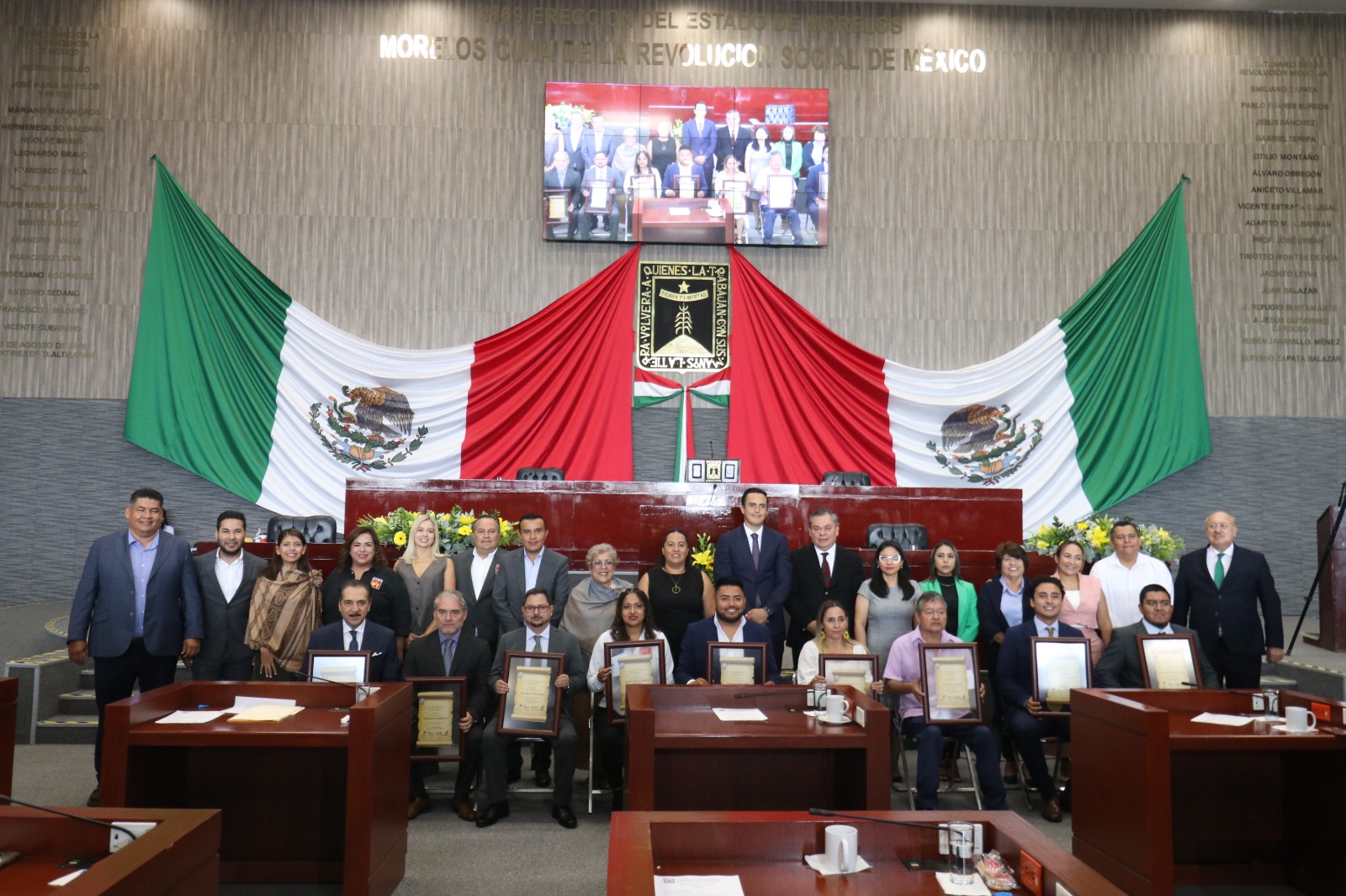 Entregan diputadas y diputados el “Premio al Mérito Periodístico del Estado de Morelos 2025” 1 ME 2
