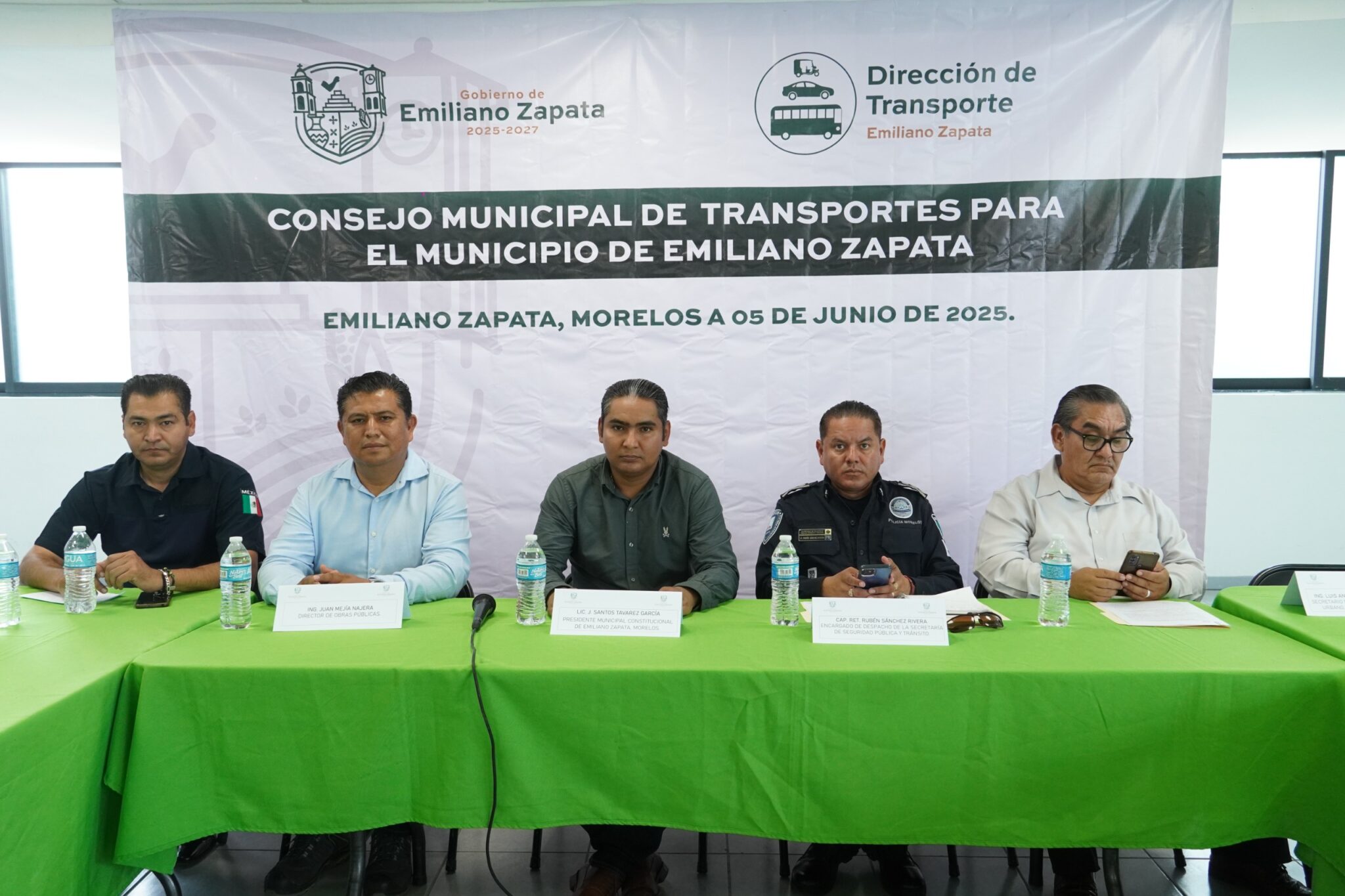 Instalan en Emiliano Zapata el Consejo Municipal del Transporte 2025–2027 y firman reglamento que regulará el sistema de movilidad local 1 XX 1