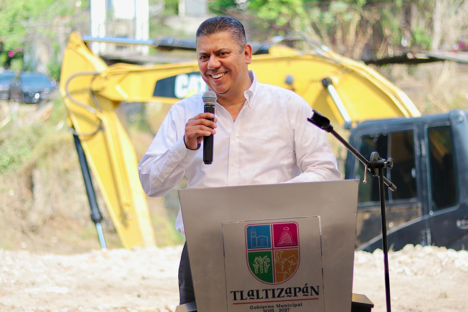Realiza Ceagua trabajos de desazolve en el río Yautepec 1 bos