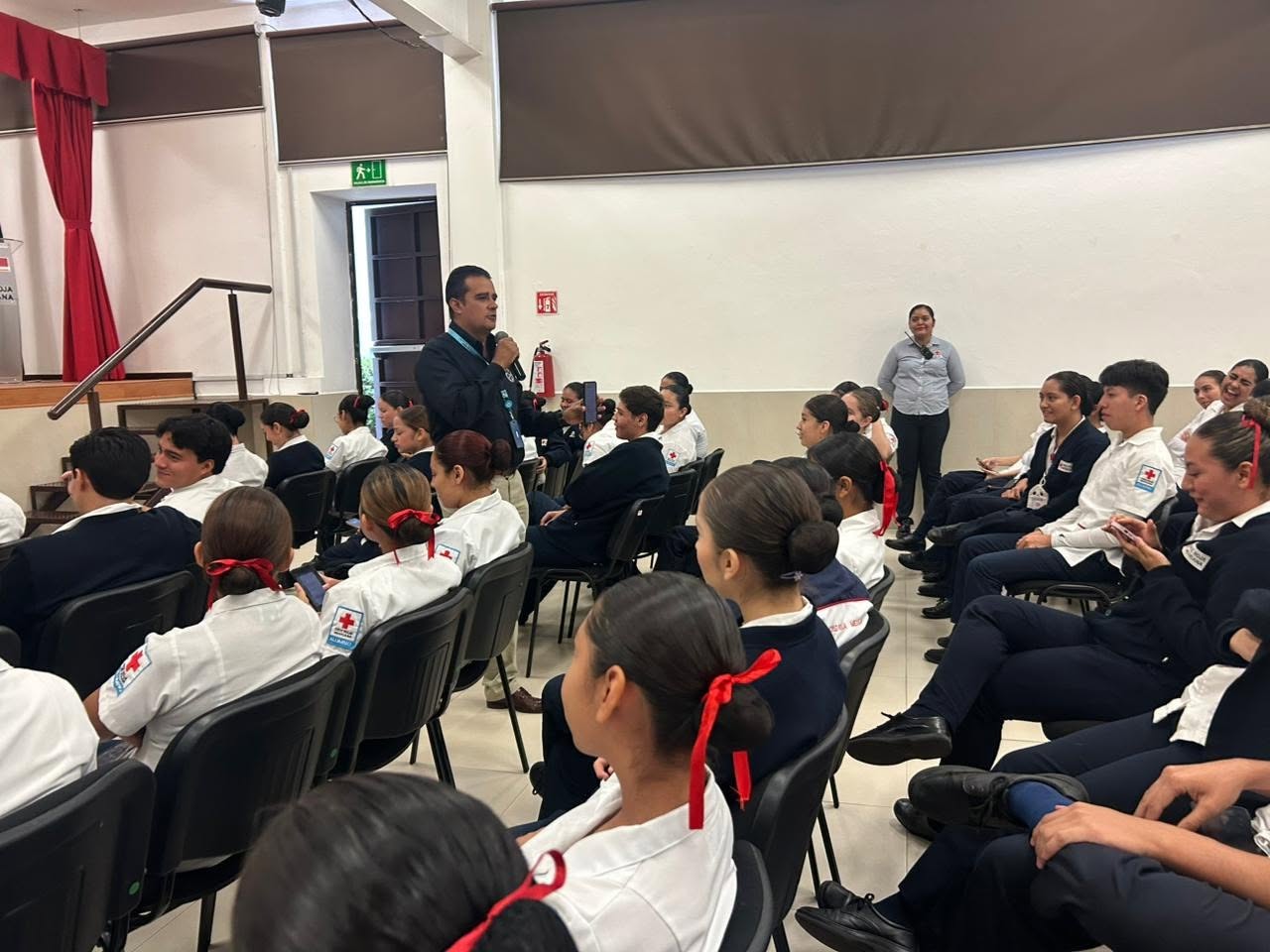 Tribunal Unitario de Justicia Penal para Adolescentes lleva conferencia preventiva a estudiantes de la Cruz Roja Mexicana, Delegación Cuernavaca 1 ix 1