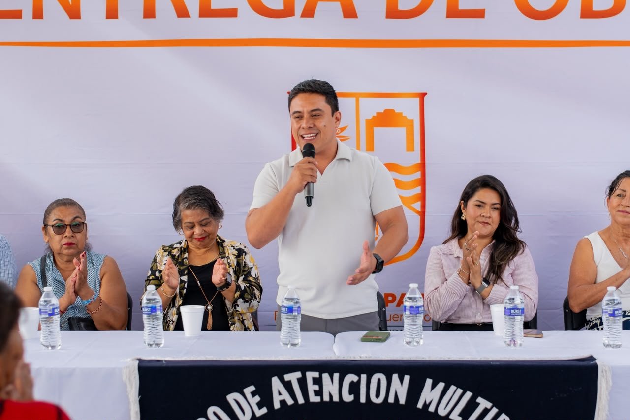 Entrega Marco Antonio Cuate Romero nueva techumbre al CAM No. 10 de Axochiapan 1 ma 7