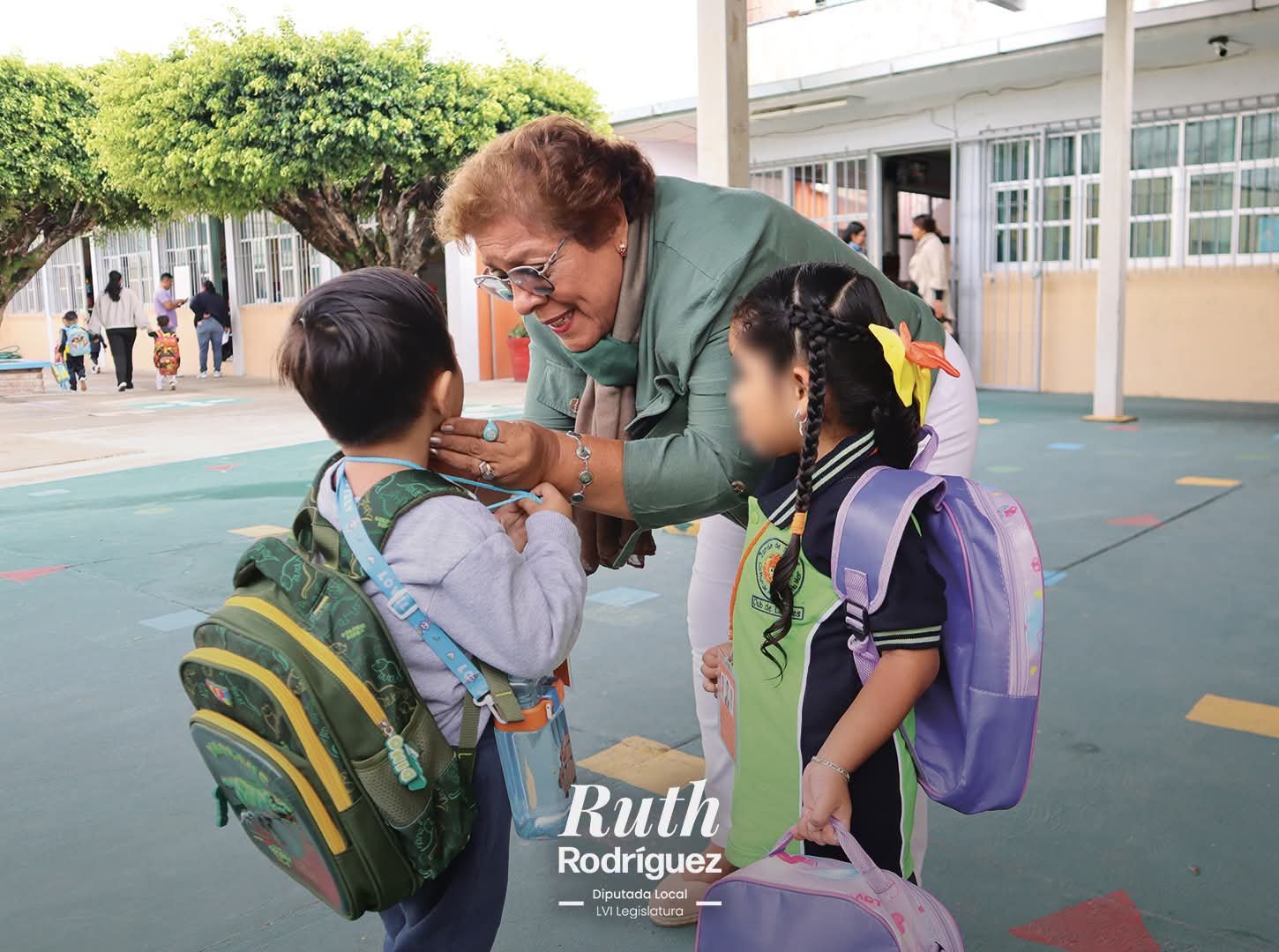 Impulsa la diputada Ruth Rodríguez la educación en Cuautla con la entrega de equipo tecnológico 6 Impulsa la diputada Ruth Rodríguez la educación en Cuautla con la entrega de equipo tecnológico
